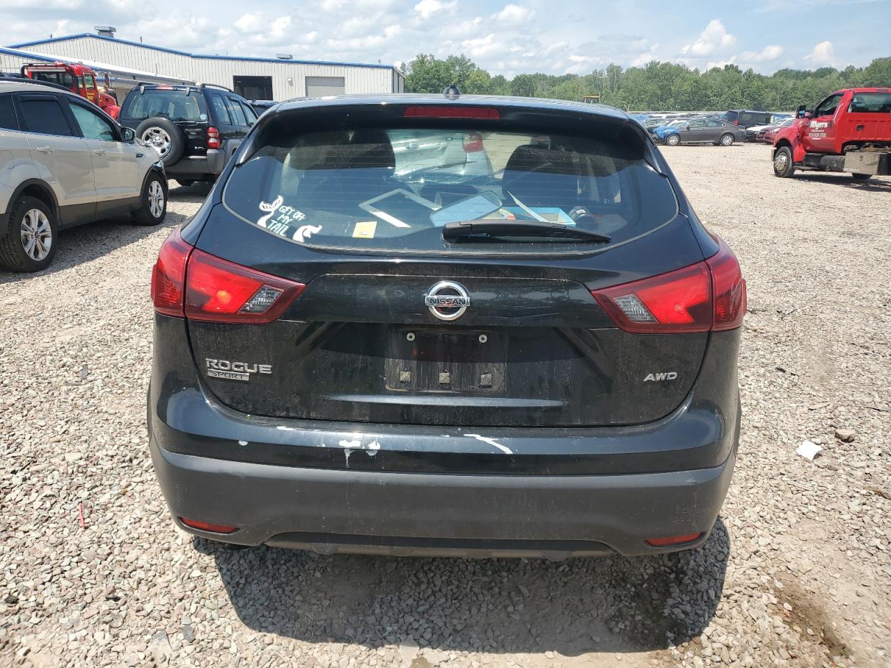 2018 Nissan Rogue Sport S VIN: JN1BJ1CR7JW261147 Lot: 63177604