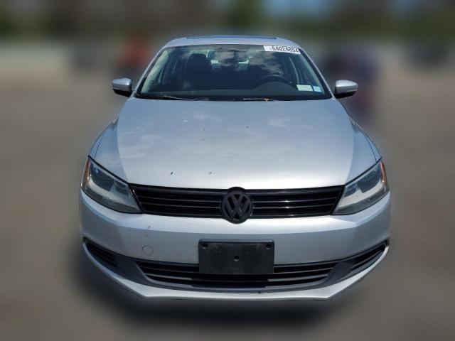  VOLKSWAGEN JETTA 2012 Серебристый