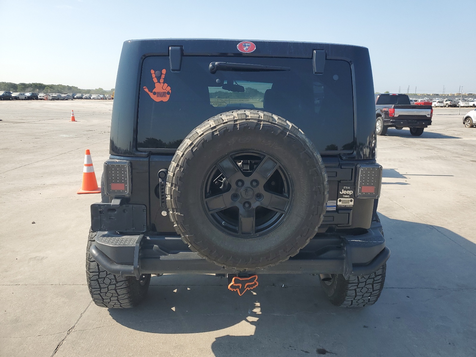 1C4HJWEG0HL566503 2017 Jeep Wrangler Unlimited Sahara