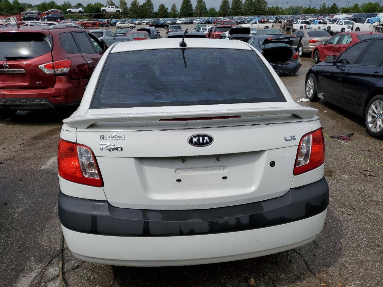 KNADE223296449466 2009 Kia Rio Base