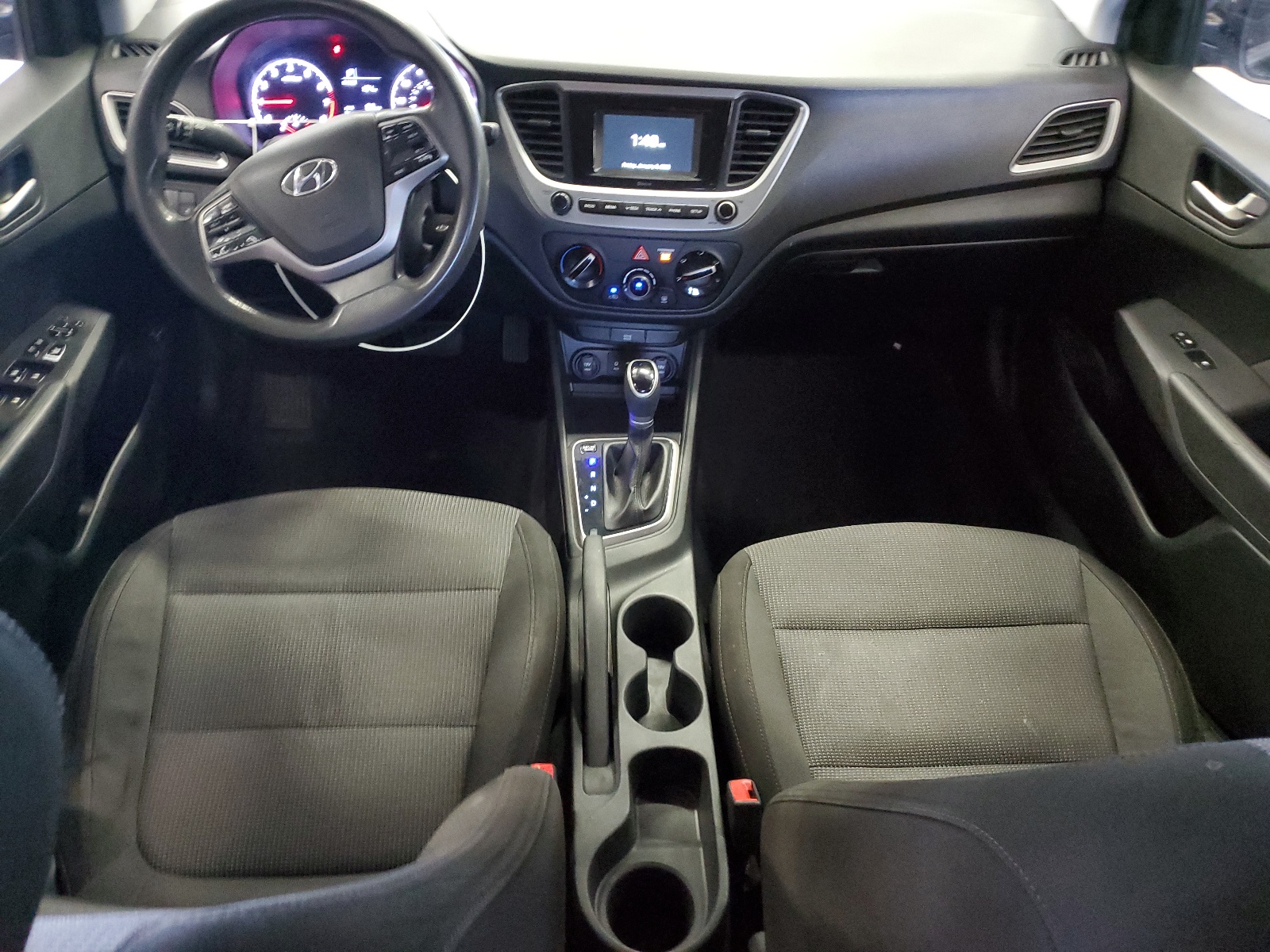 2018 Hyundai Accent Se vin: 3KPC24A3XJE035192