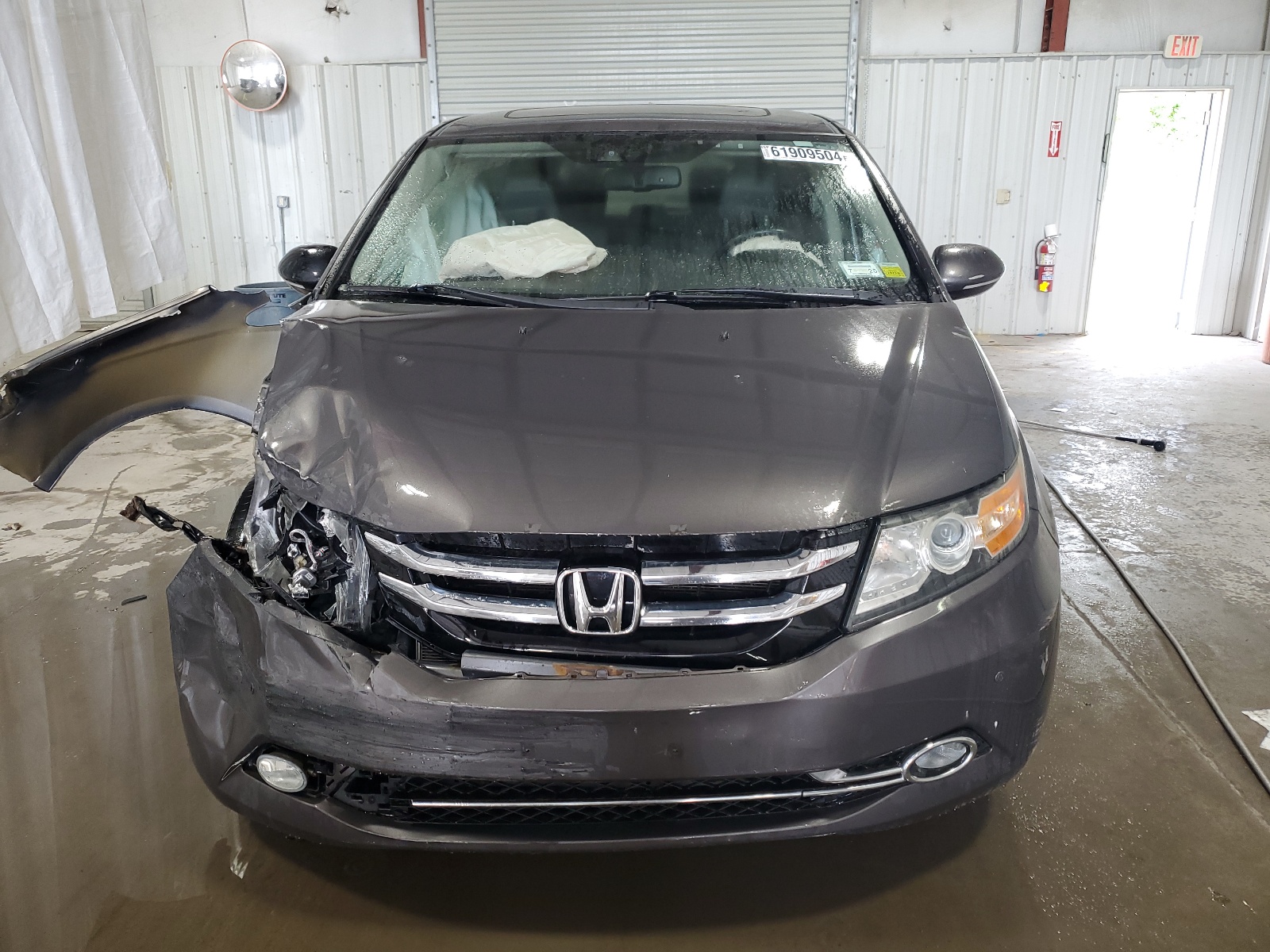 2014 Honda Odyssey Touring vin: 5FNRL5H90EB004766