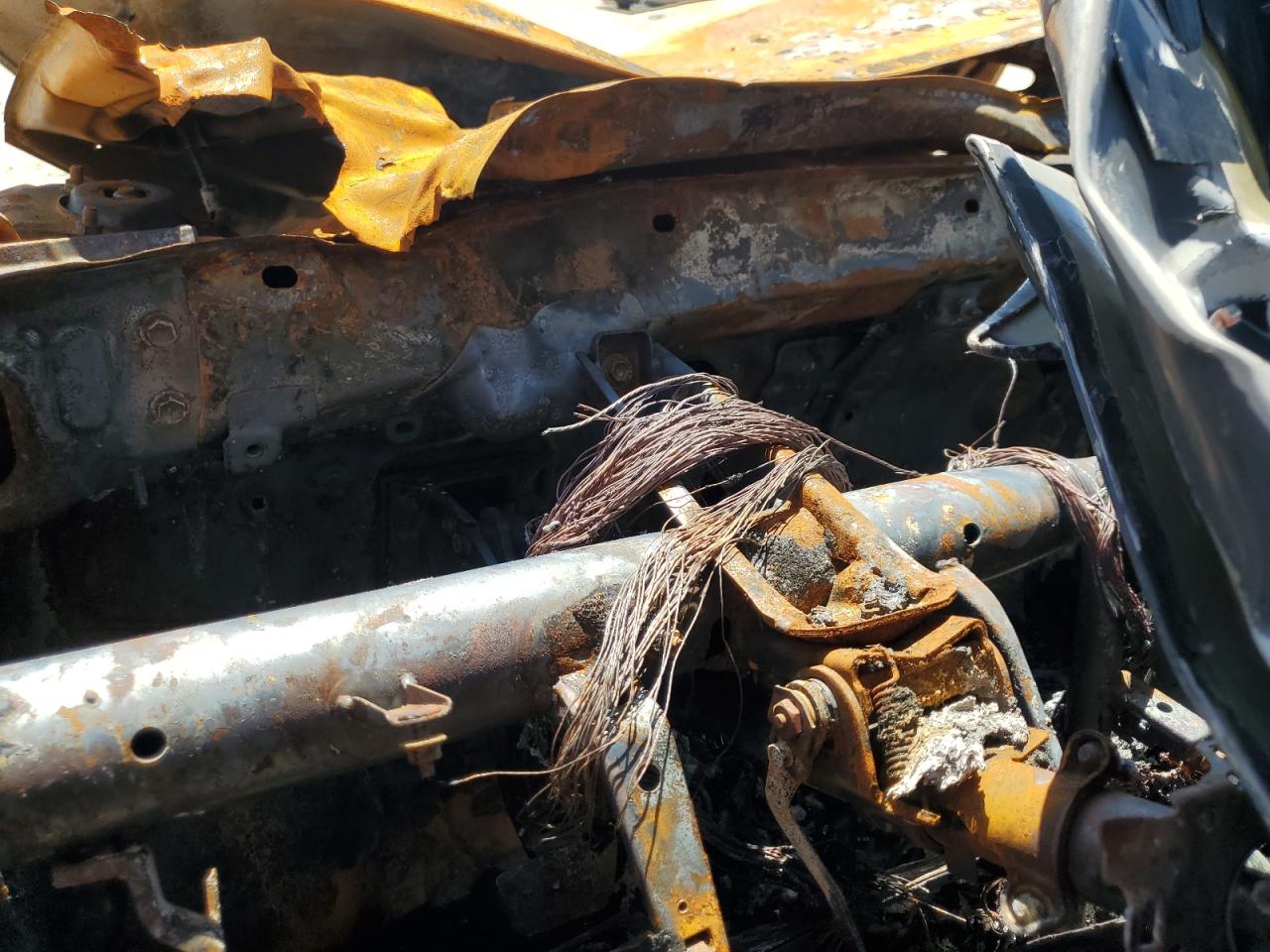 2004 Toyota Camry Le VIN: 4T1BE32K74U265485 Lot: 61120354