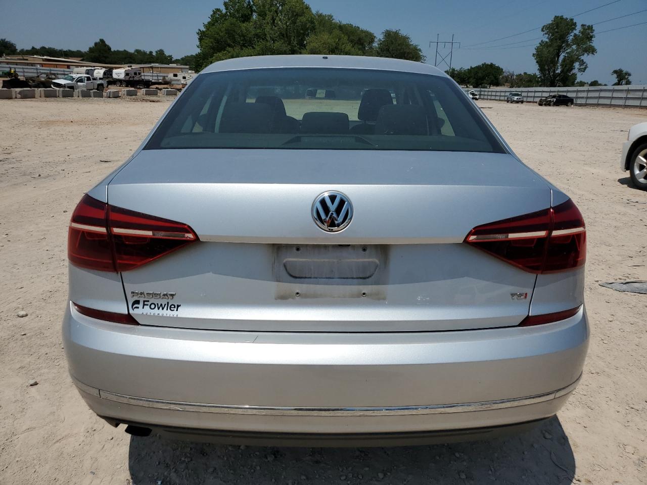 2018 Volkswagen Passat S VIN: 1VWAA7A31JC013131 Lot: 63910964