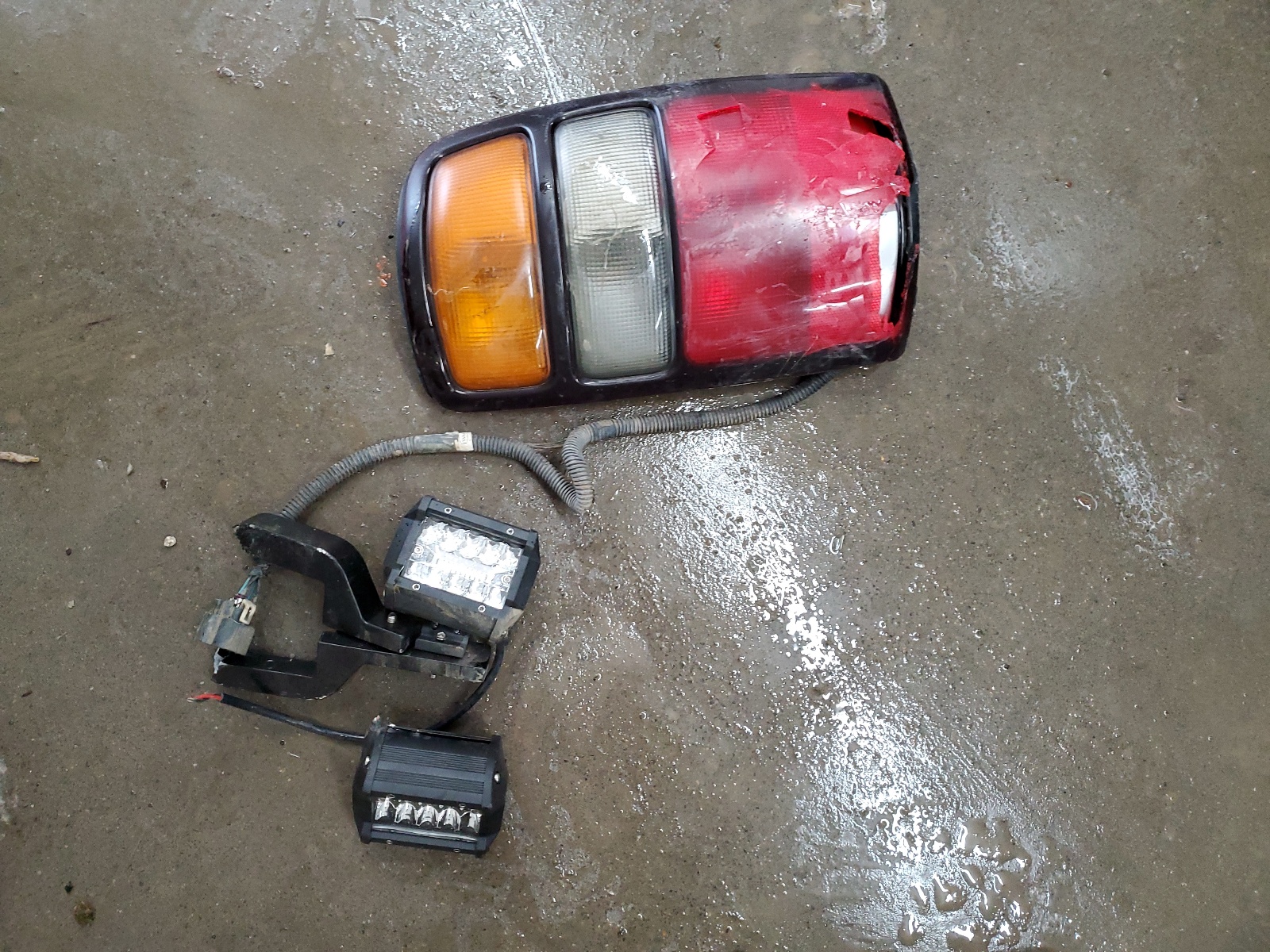 1GNEK13T15R214548 2005 Chevrolet Tahoe K1500