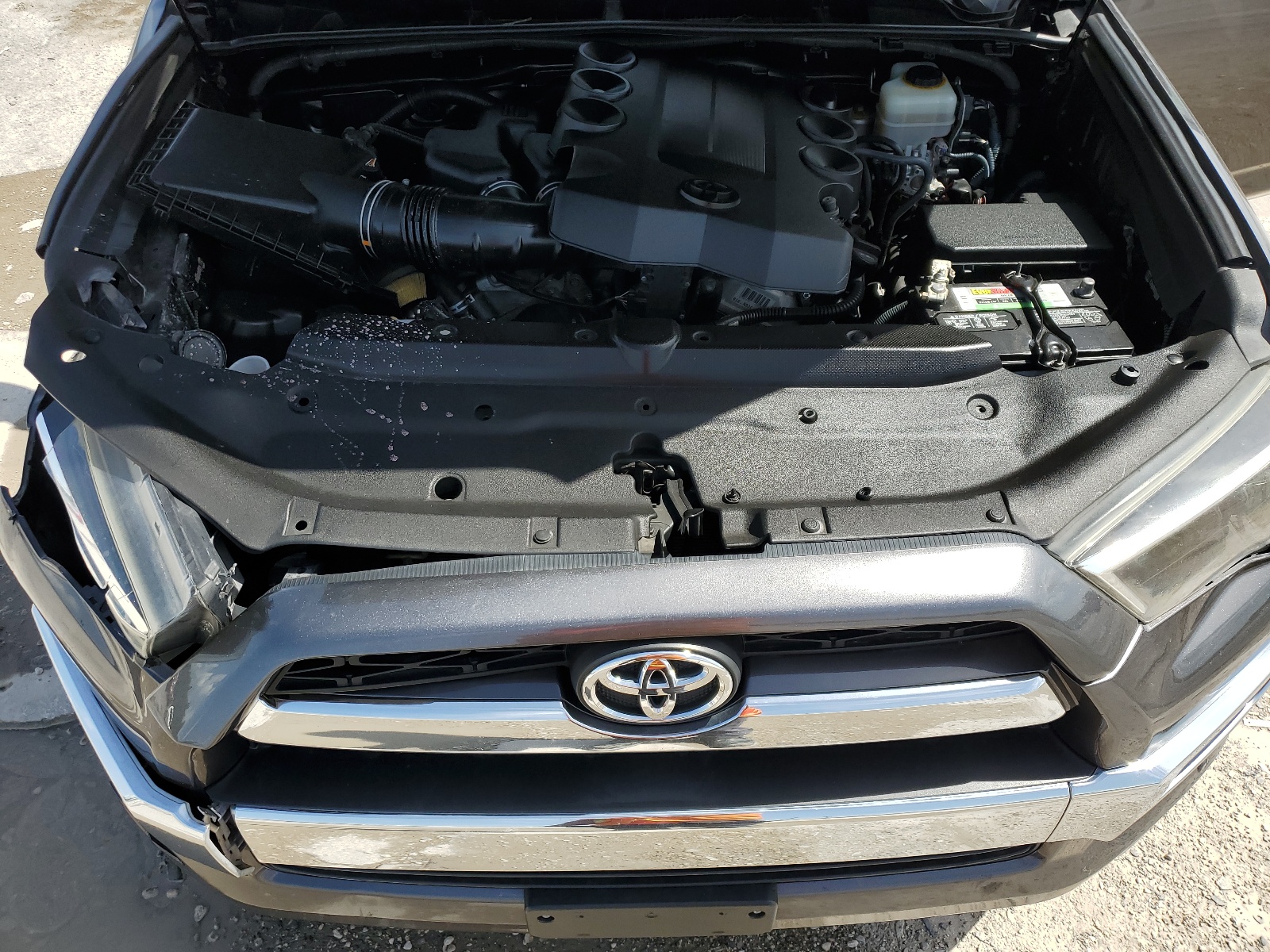 JTEZU5JRXF5108042 2015 Toyota 4Runner Sr5