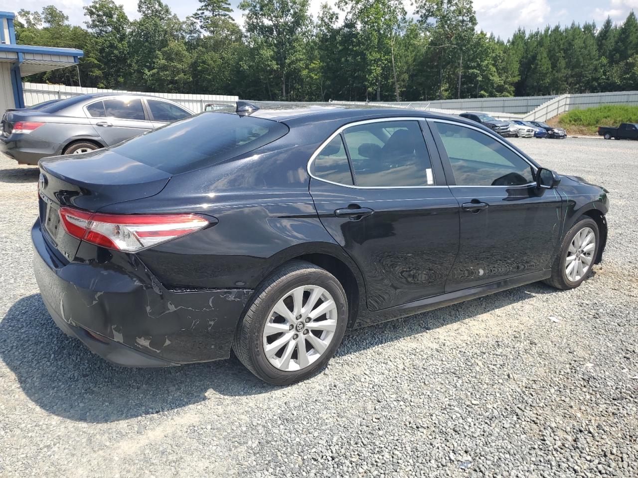 2019 Toyota Camry L VIN: 4T1B11HK2KU264166 Lot: 62791934