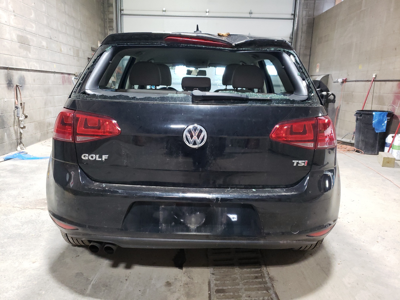 3VW117AU7HM031179 2017 Volkswagen Golf S