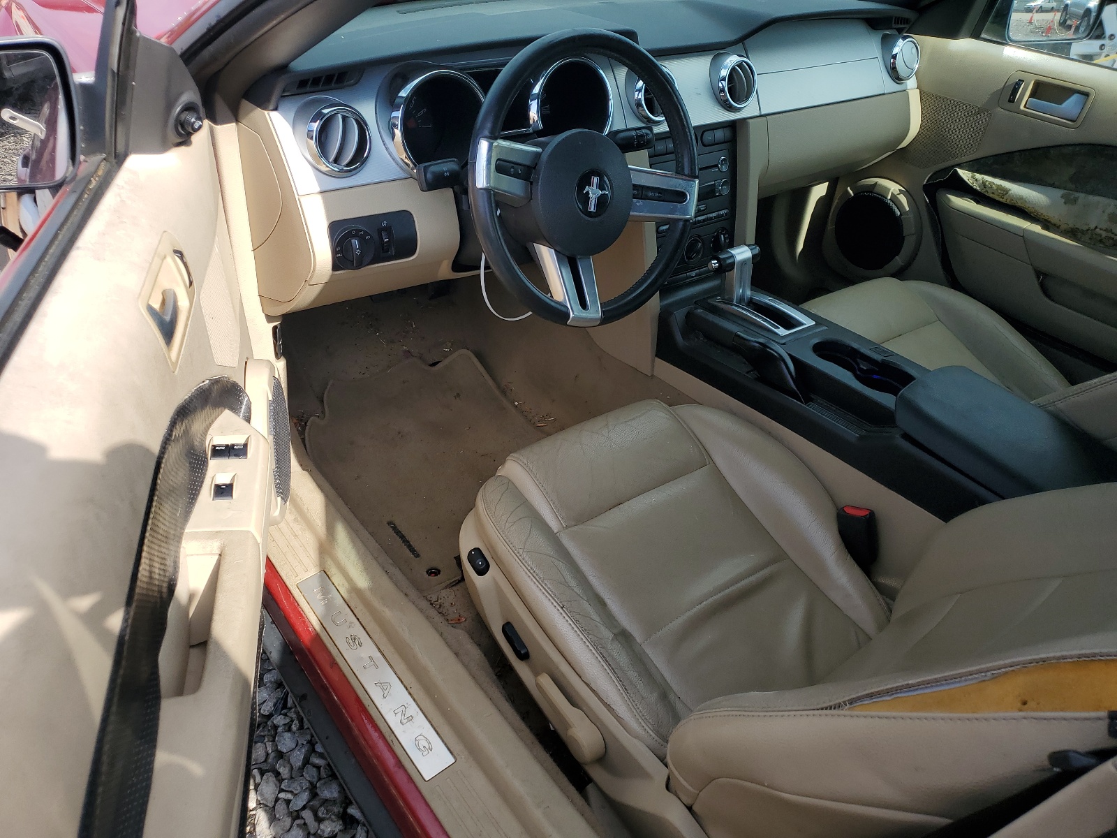 1ZVHT84N985195235 2008 Ford Mustang