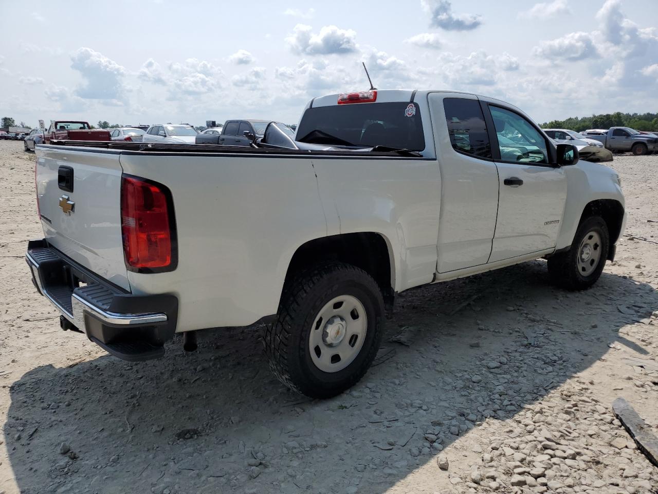 2017 Chevrolet Colorado - Image 3