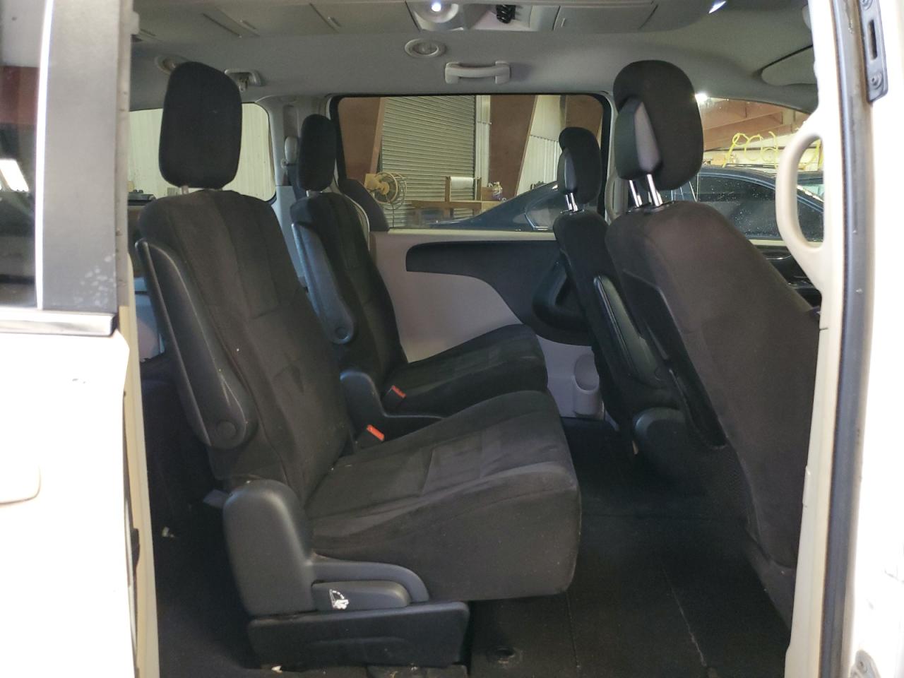 2011 Chrysler Town & Country Touring VIN: 2A4RR5DG9BR675088 Lot: 63224494