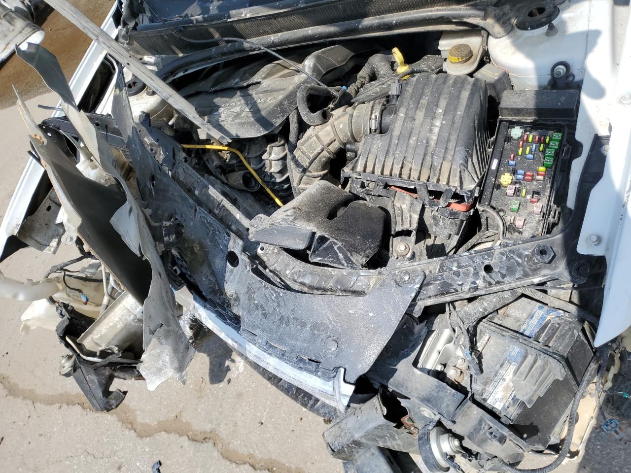 2014 Dodge Avenger - Image 11