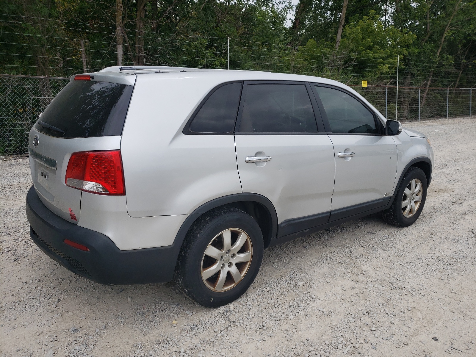 2012 Kia Sorento Base vin: 5XYKTDA63CG223688