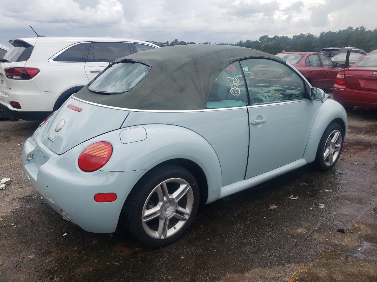 2005 Volkswagen Beetle - Image 3