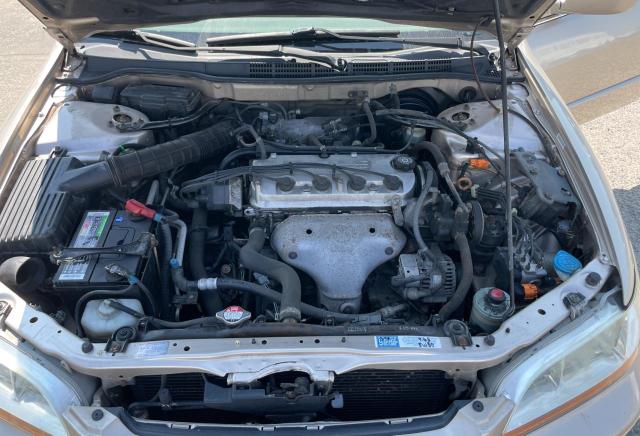 JHMCG5670YC013589 2000 Honda Accord Se