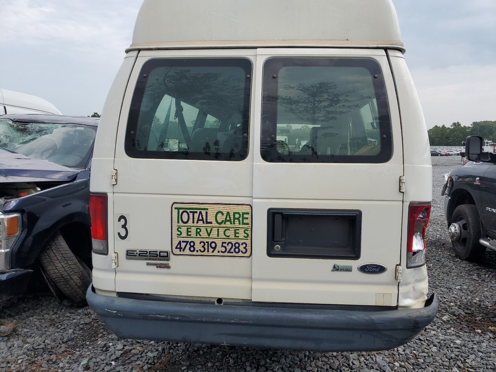 1FTNS2EWXBDA12130 2011 Ford Econoline E250 Van