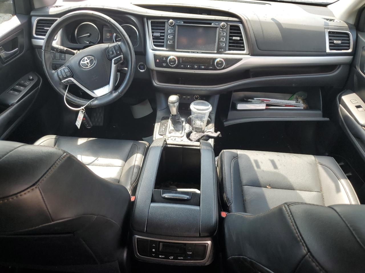 2019 Toyota Highlander Se VIN: 5TDJZRFH2KS986997 Lot: 61201174