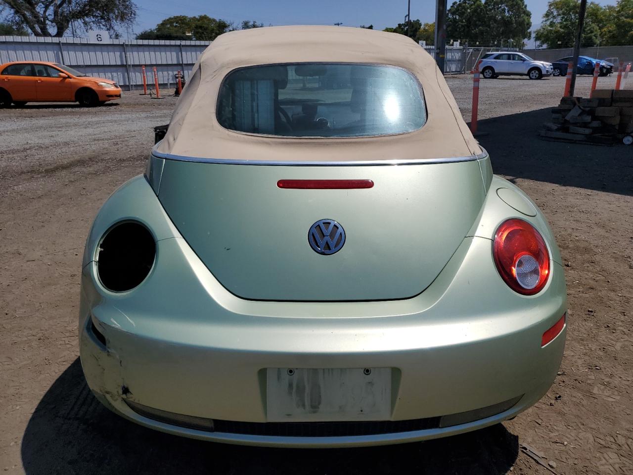 2007 Volkswagen New Beetle Convertible Option Package 1 VIN: 3VWRG31Y47M413648 Lot: 63934994