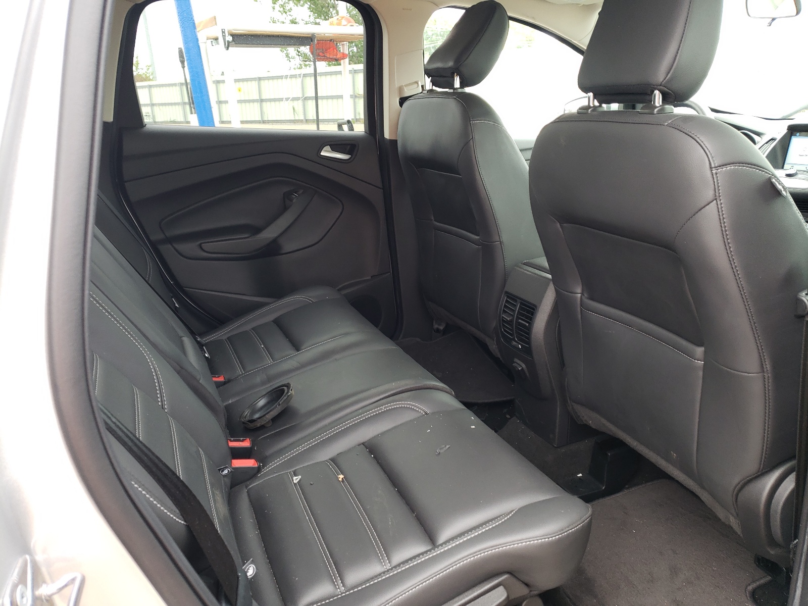 1FMCU9HD6KUB24228 2019 Ford Escape Sel