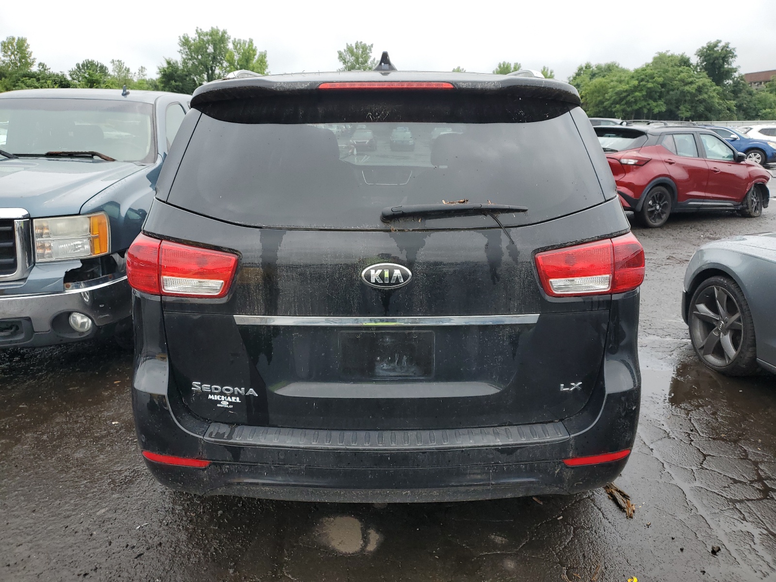 KNDMB5C19H6336249 2017 Kia Sedona Lx