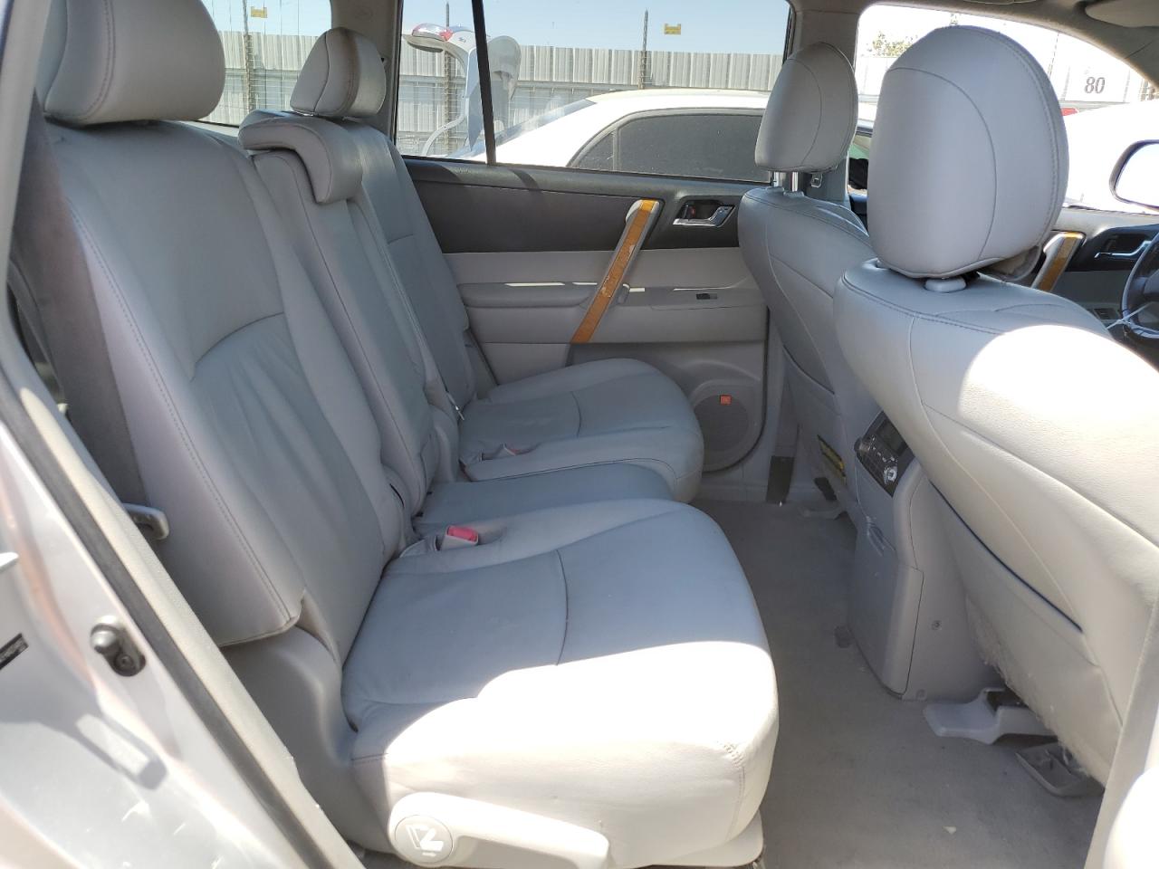 2010 Toyota Highlander Hybrid Limited VIN: JTEJW3EH6A2044850 Lot: 63980694