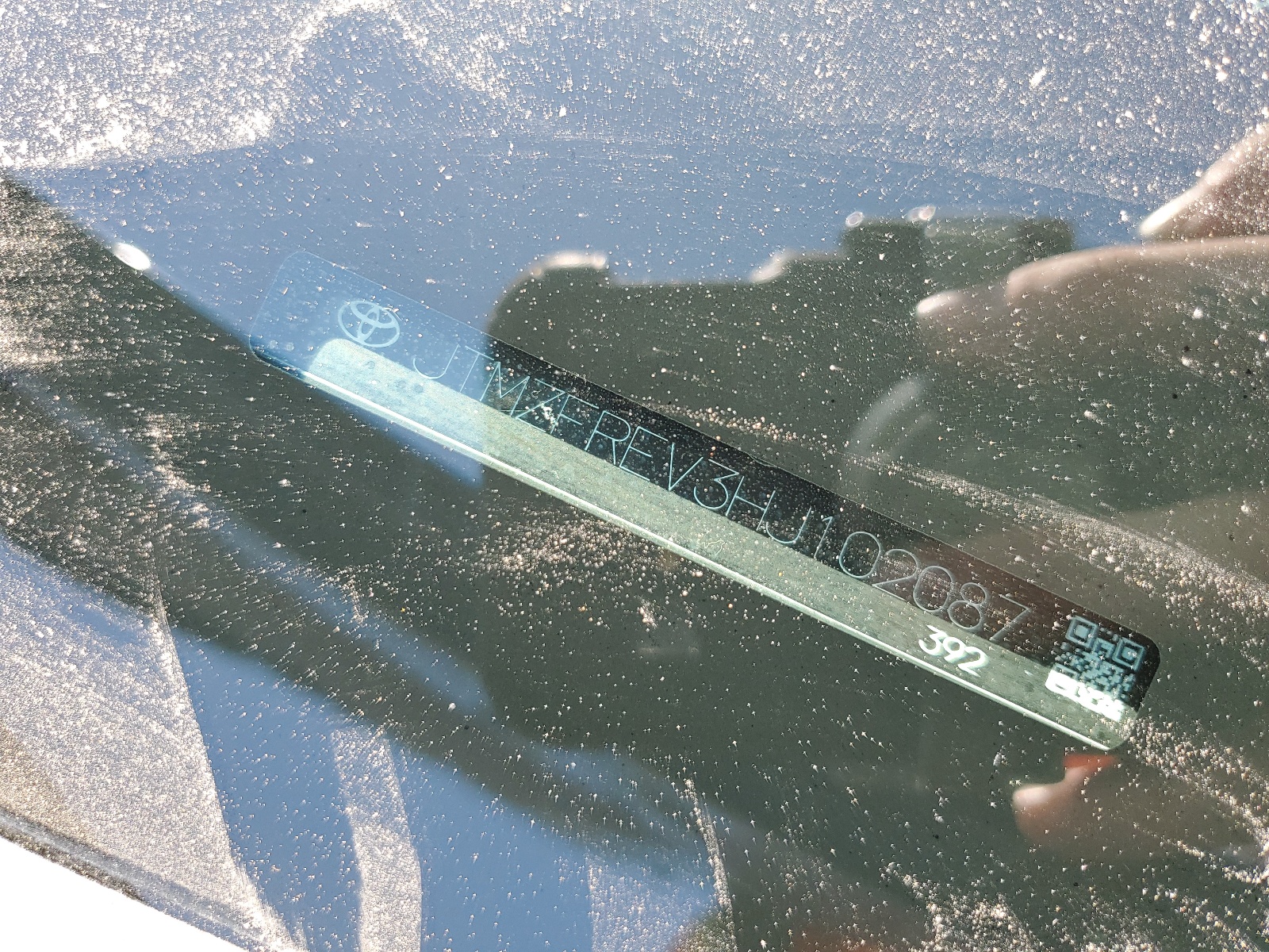 JTMZFREV3HJ102087 2017 Toyota Rav4 Le