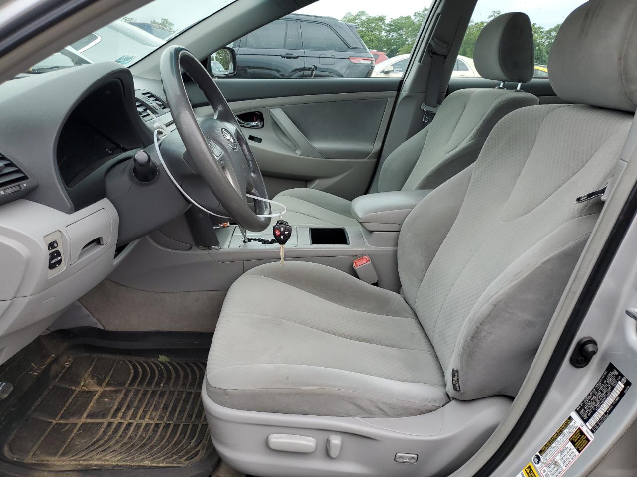 2009 Toyota Camry - Image 7