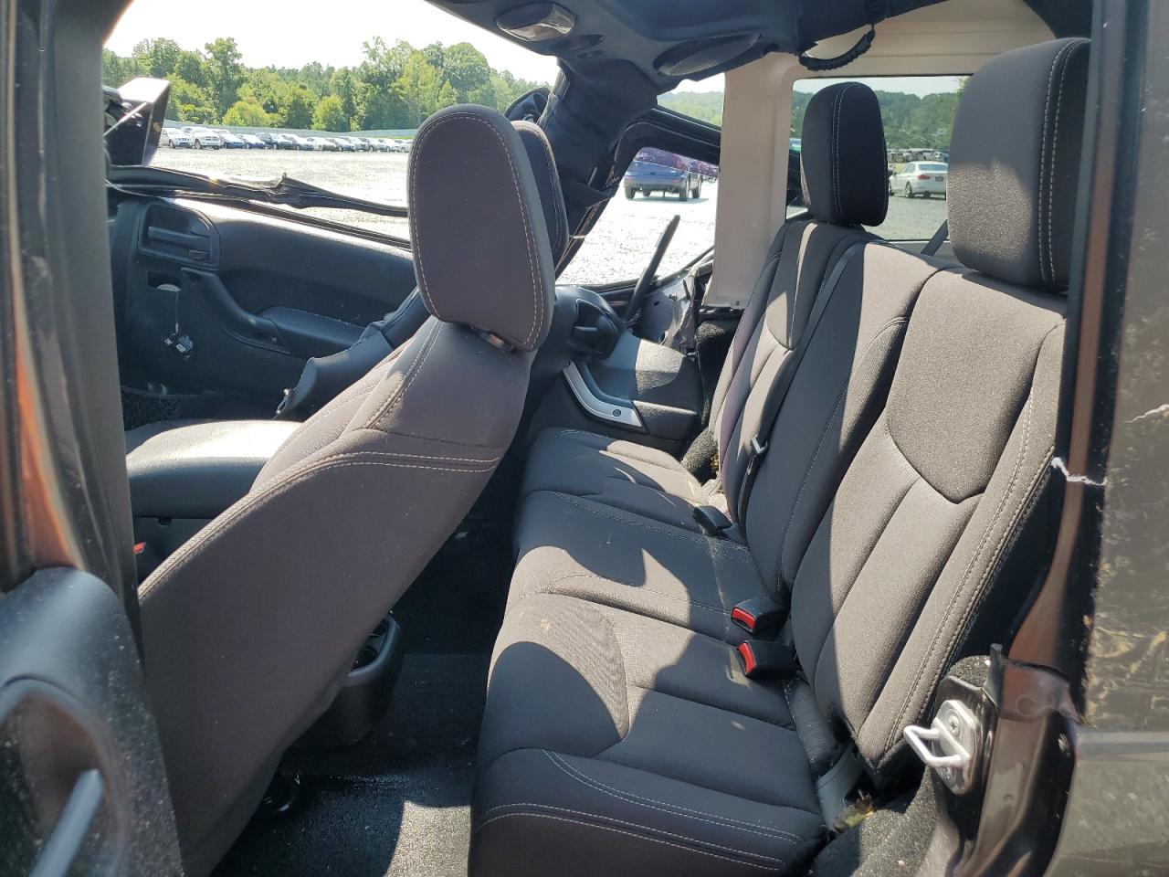2014 Jeep Wrangler - Image 10