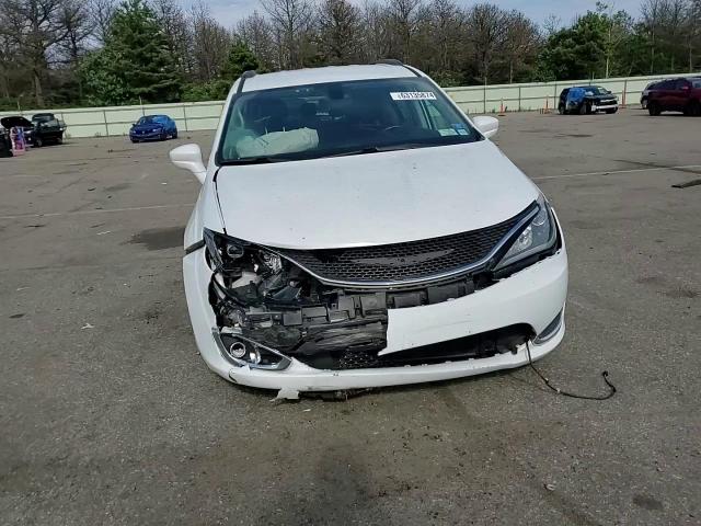 2017 Chrysler Pacifica Touring L VIN: 2C4RC1BG2HR759409 Lot: 63135874