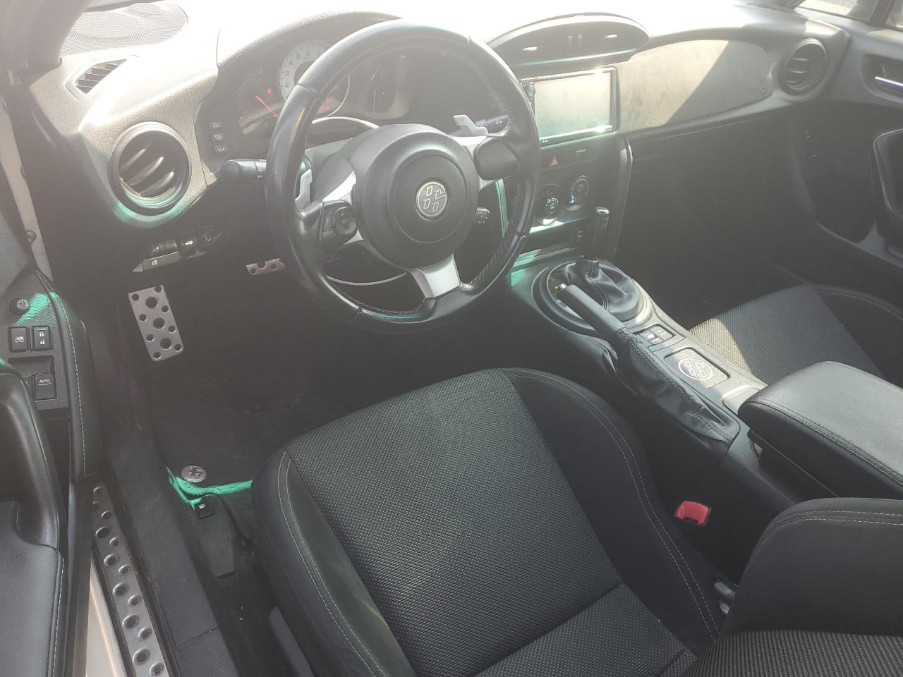 2017 Toyota 86 Base VIN: JF1ZNAA15H8708981 Lot: 63465214