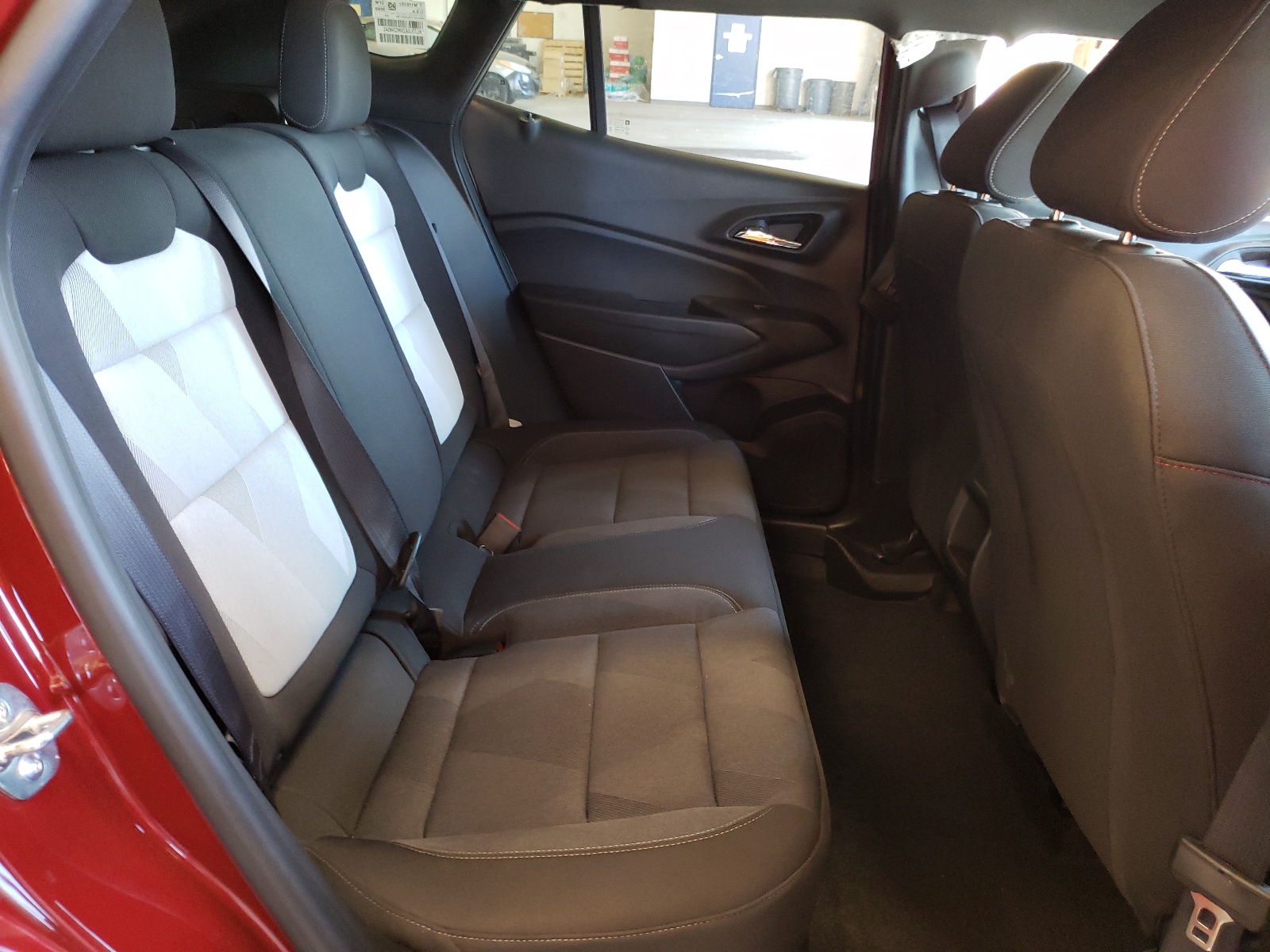 KL77LGE2XRC246541 2024 Chevrolet Trax 1Rs