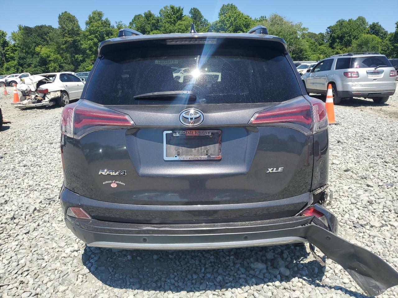 2017 Toyota Rav4 Xle VIN: JTMWFREV7HJ148024 Lot: 61462484