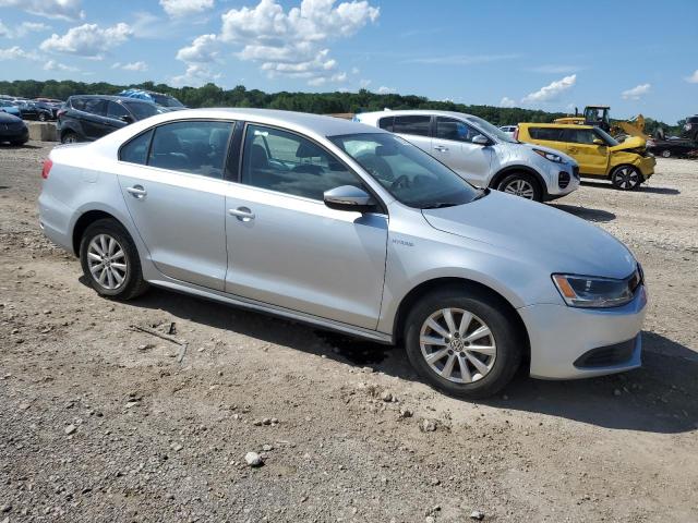 Седани VOLKSWAGEN JETTA 2014 Сріблястий