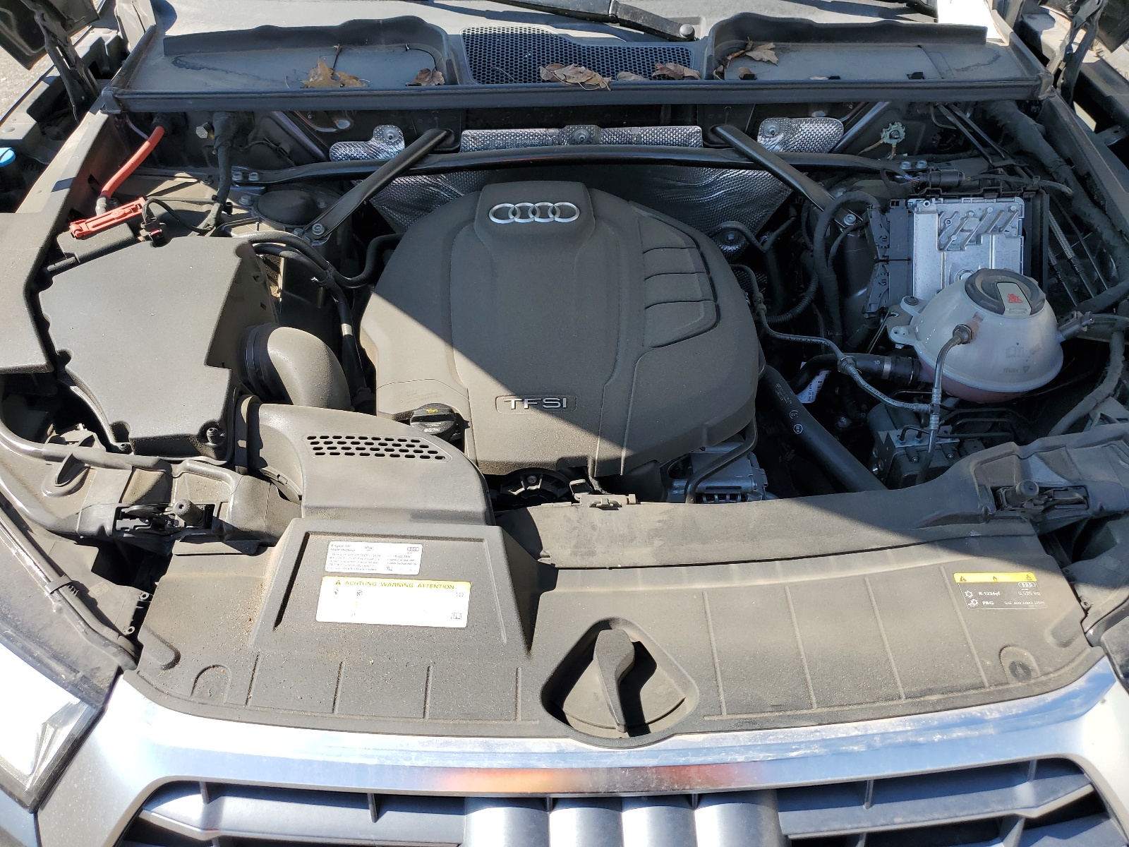 WA1CNAFY4J2215527 2018 Audi Q5 Prestige