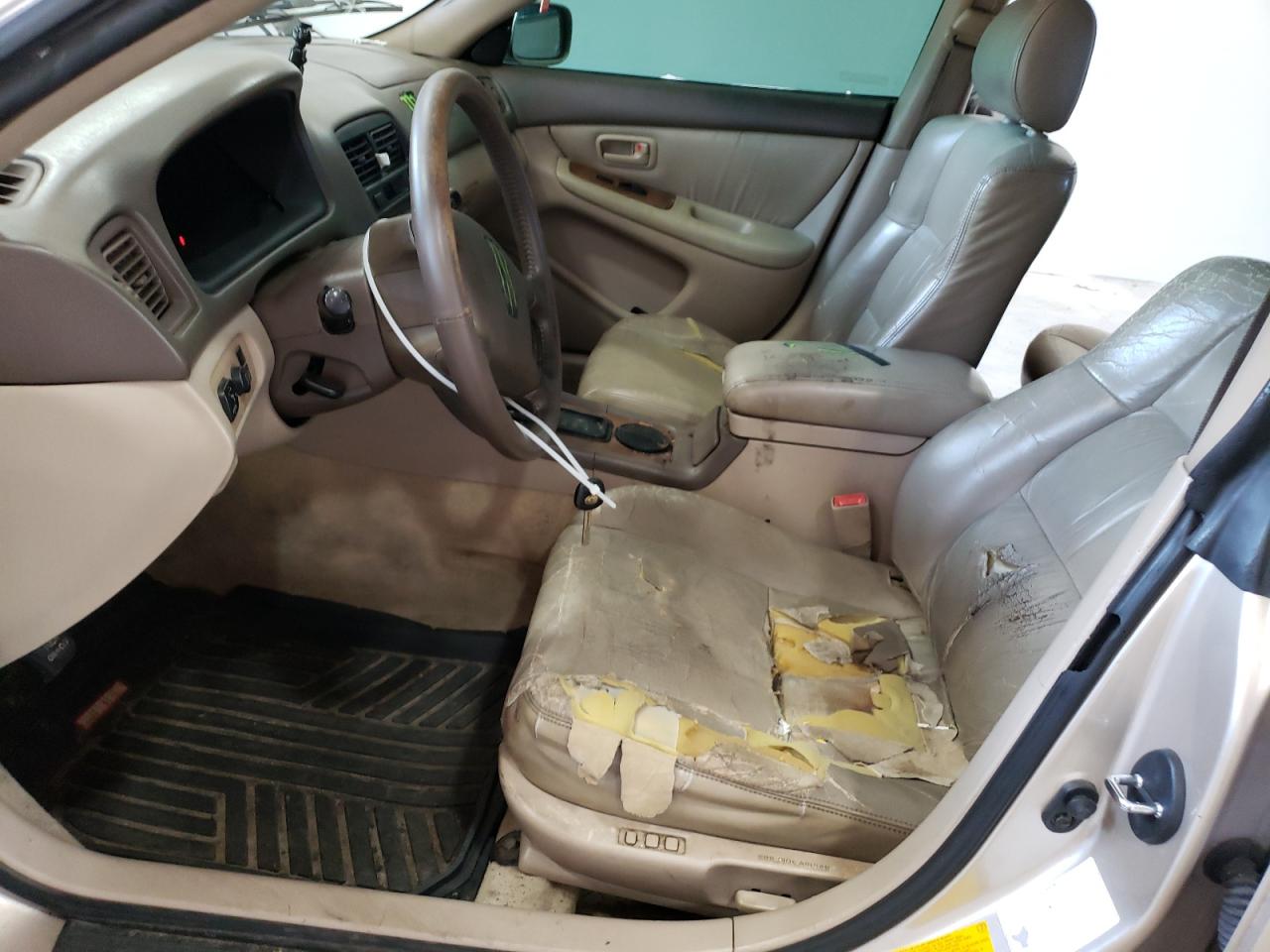 1999 Lexus Es 300 VIN: JT8BF28G8X0170894 Lot: 65487234