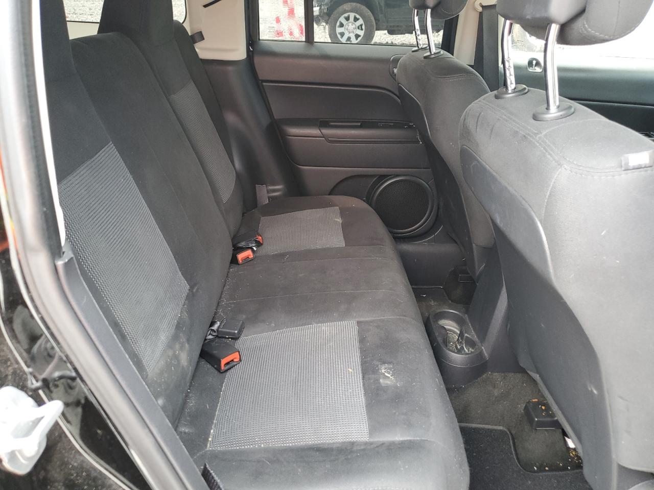 1C4NJRBBXFD383131 2015 Jeep Patriot Sport