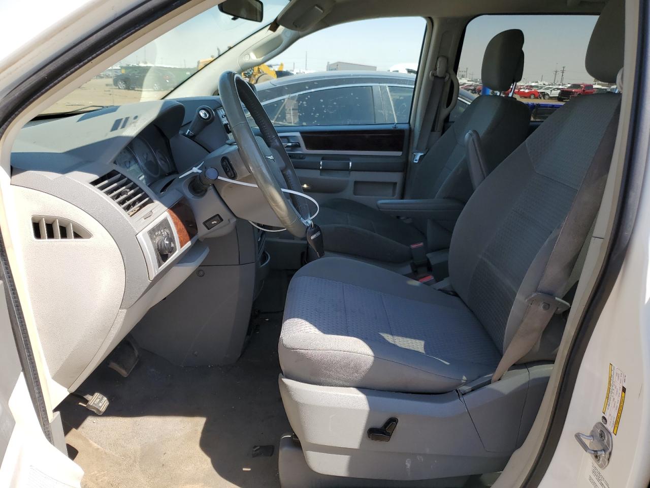 2010 Chrysler Town & Country Touring VIN: 2A4RR5D13AR397752 Lot: 65048314