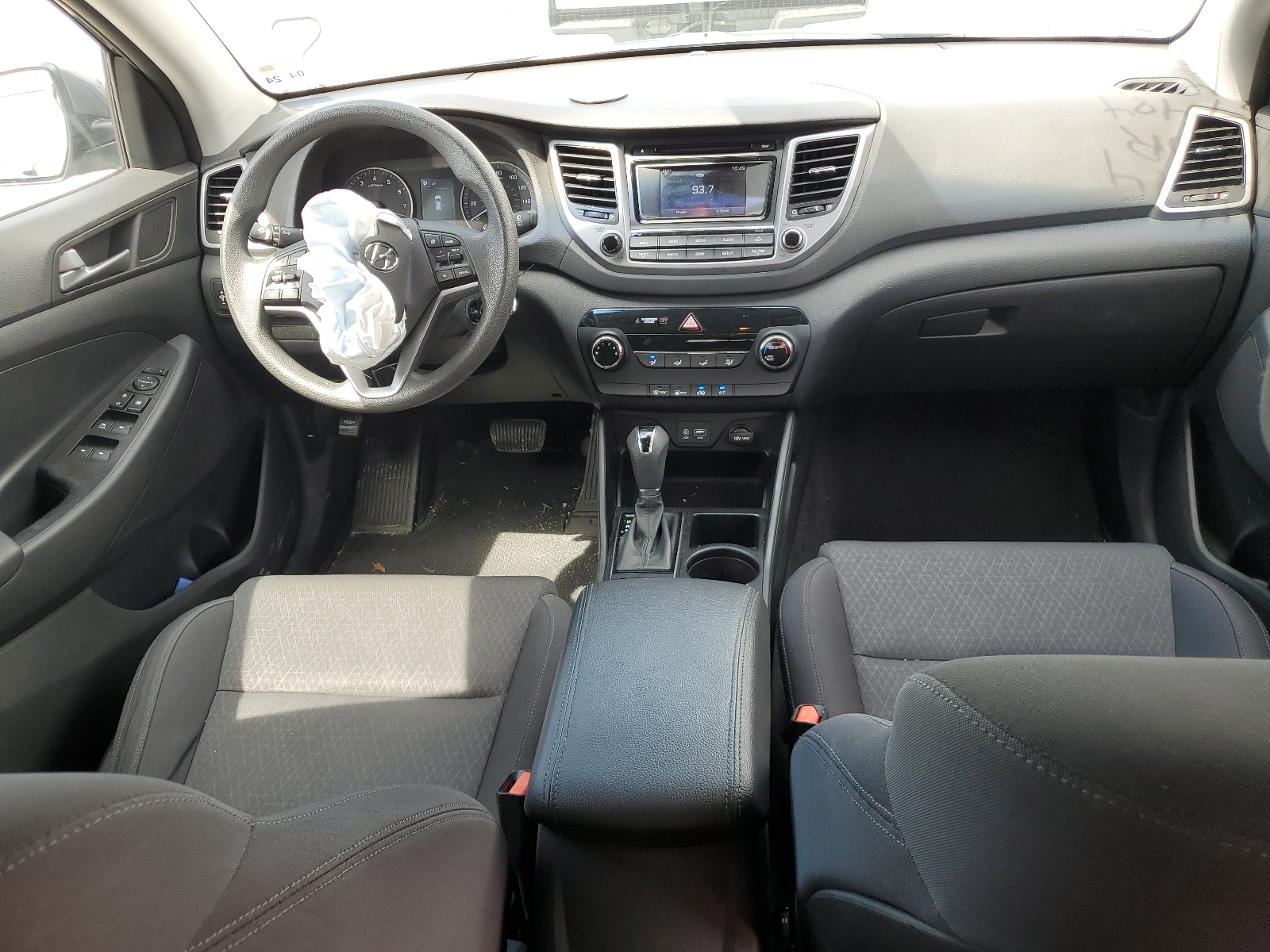 KM8J23A42HU445194 2017 Hyundai Tucson Se