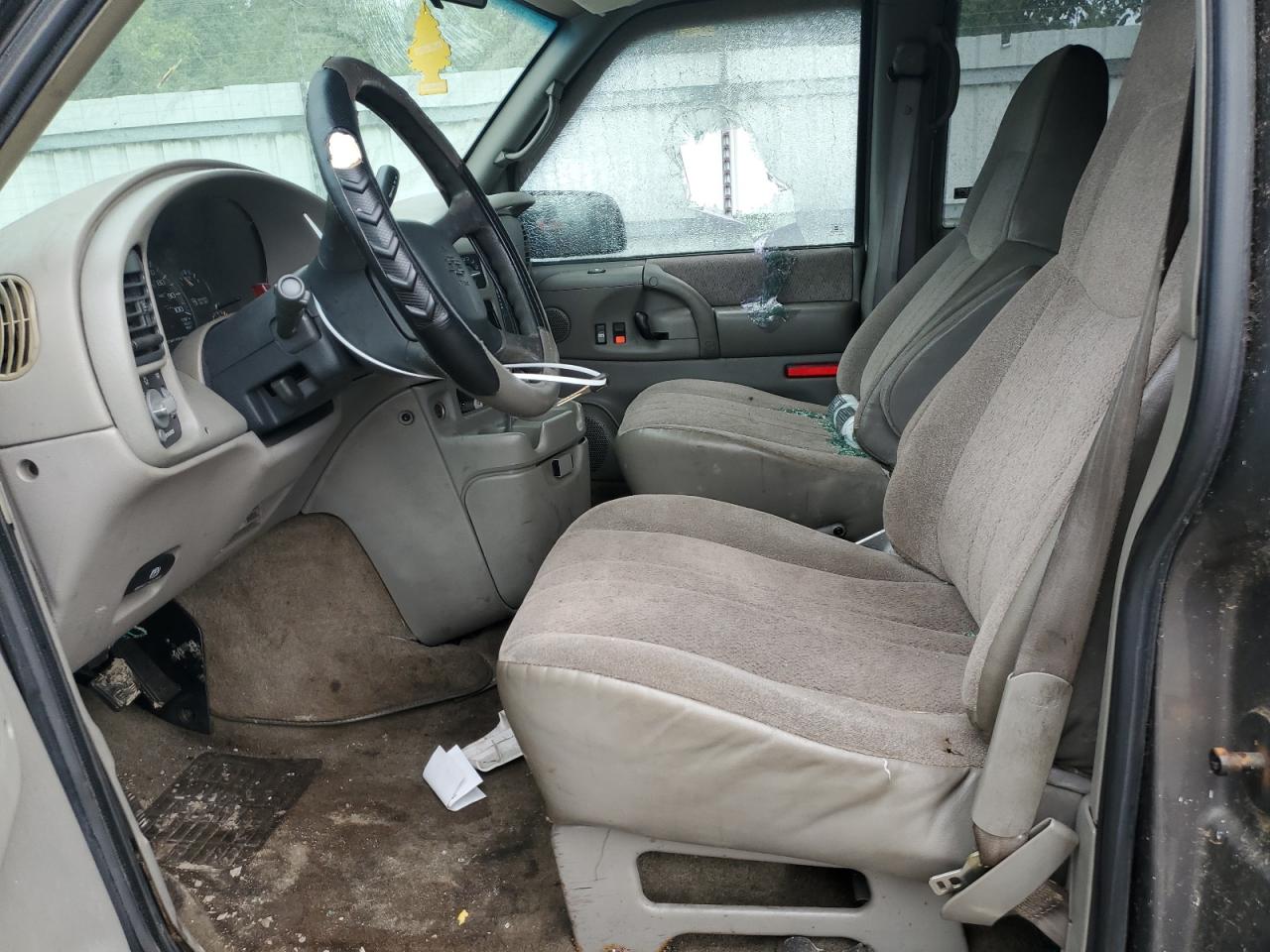 2000 Chevrolet Astro VIN: 1GNDM19X92B129462 Lot: 50676885