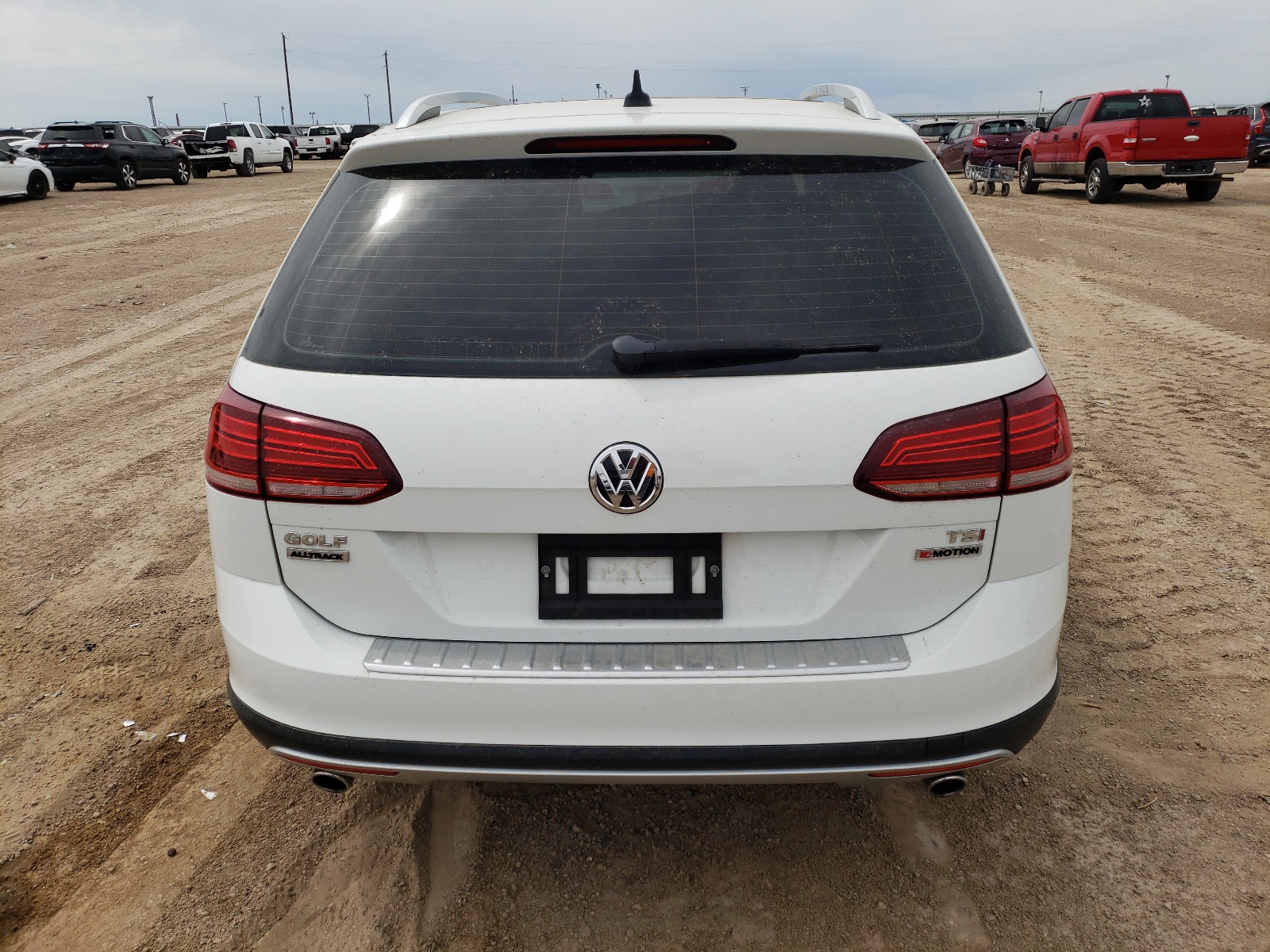 3VWH17AU4JM754153 2018 Volkswagen Golf Alltrack S