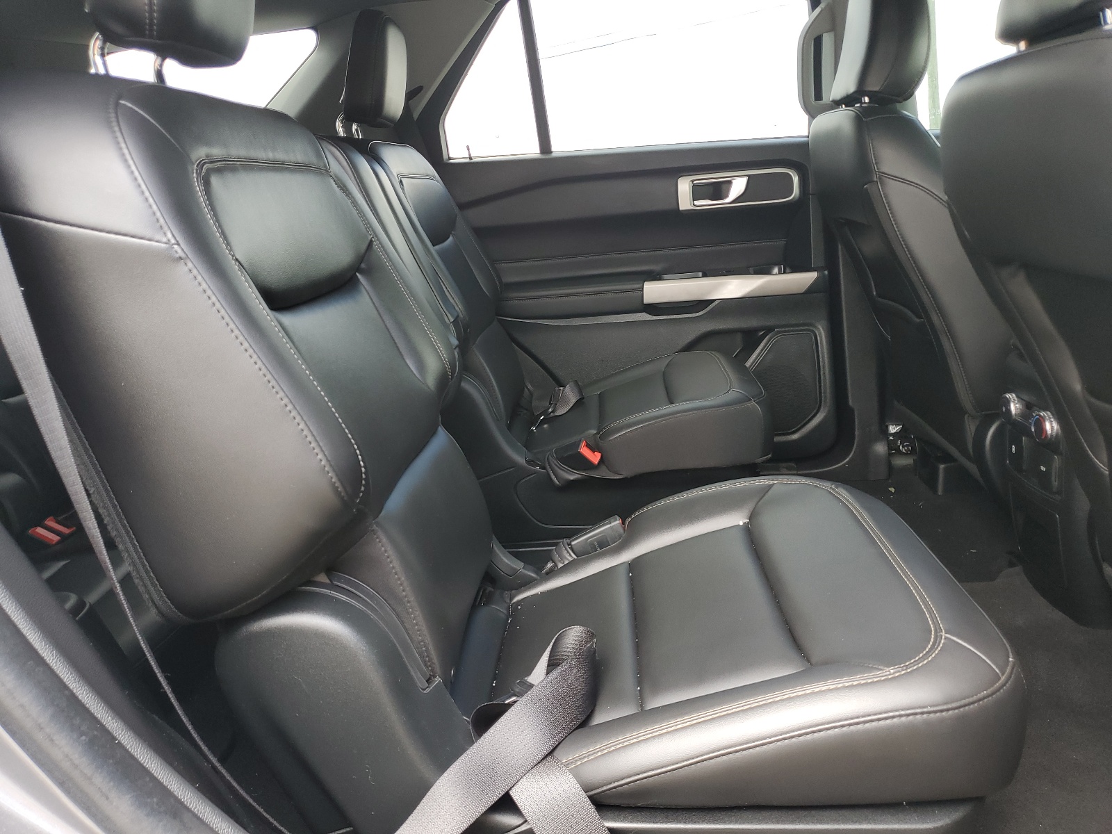 1FMSK7DH7NGB43467 2022 Ford Explorer Xlt