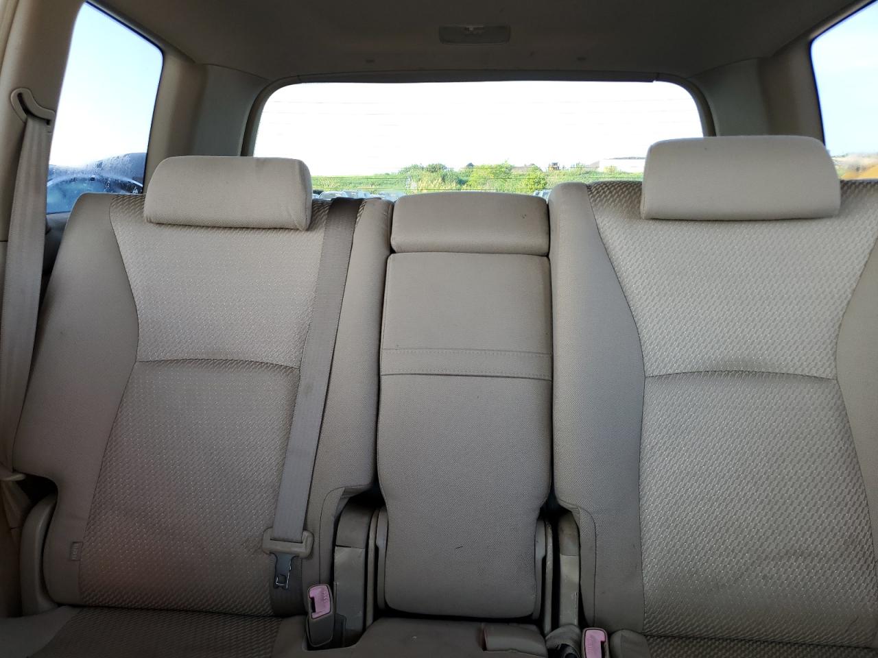 2004 Toyota Highlander Base VIN: JTEGP21A340028874 Lot: 64100504