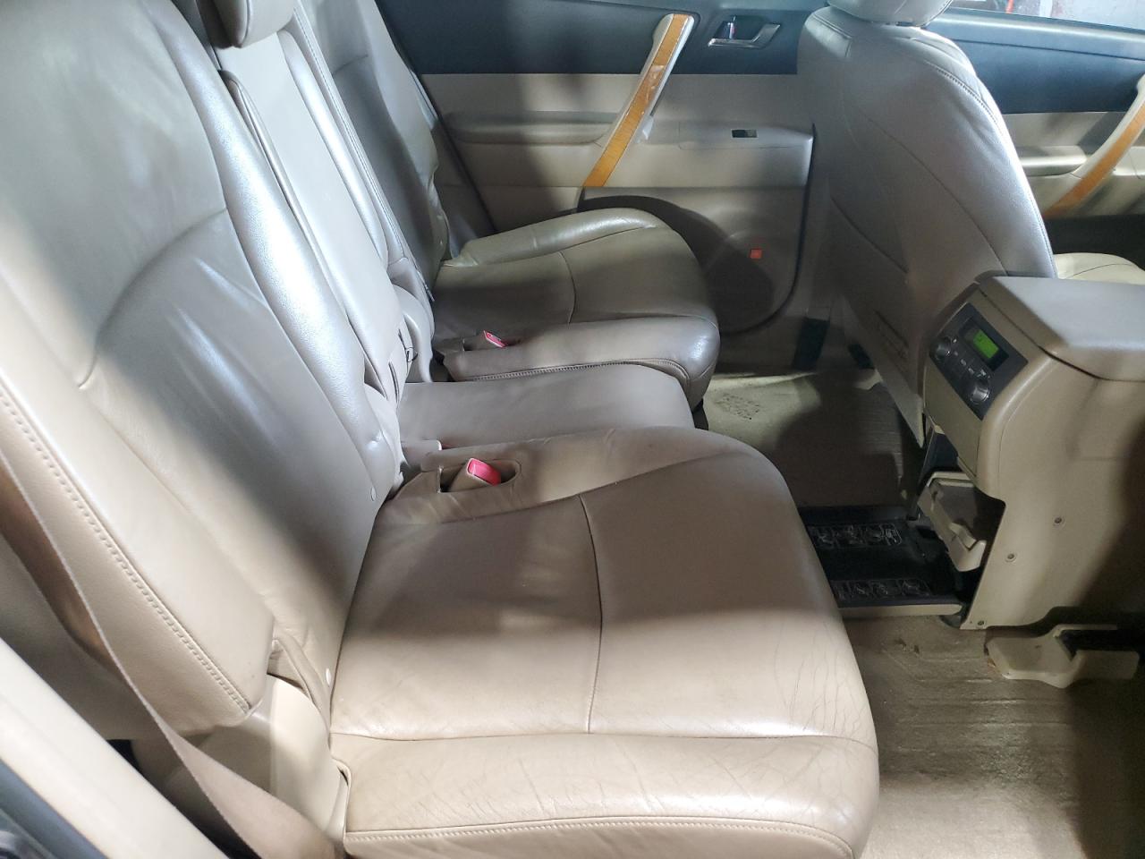 2009 Toyota Highlander Hybrid Limited VIN: JTEEW44A692034228 Lot: 63023424