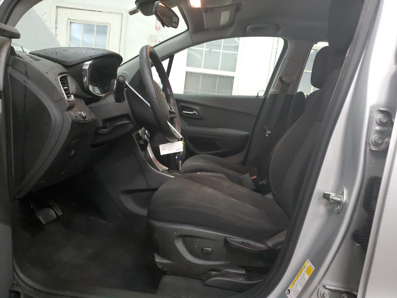 3GNCJKSB8LL134239 Chevrolet Trax LS 7