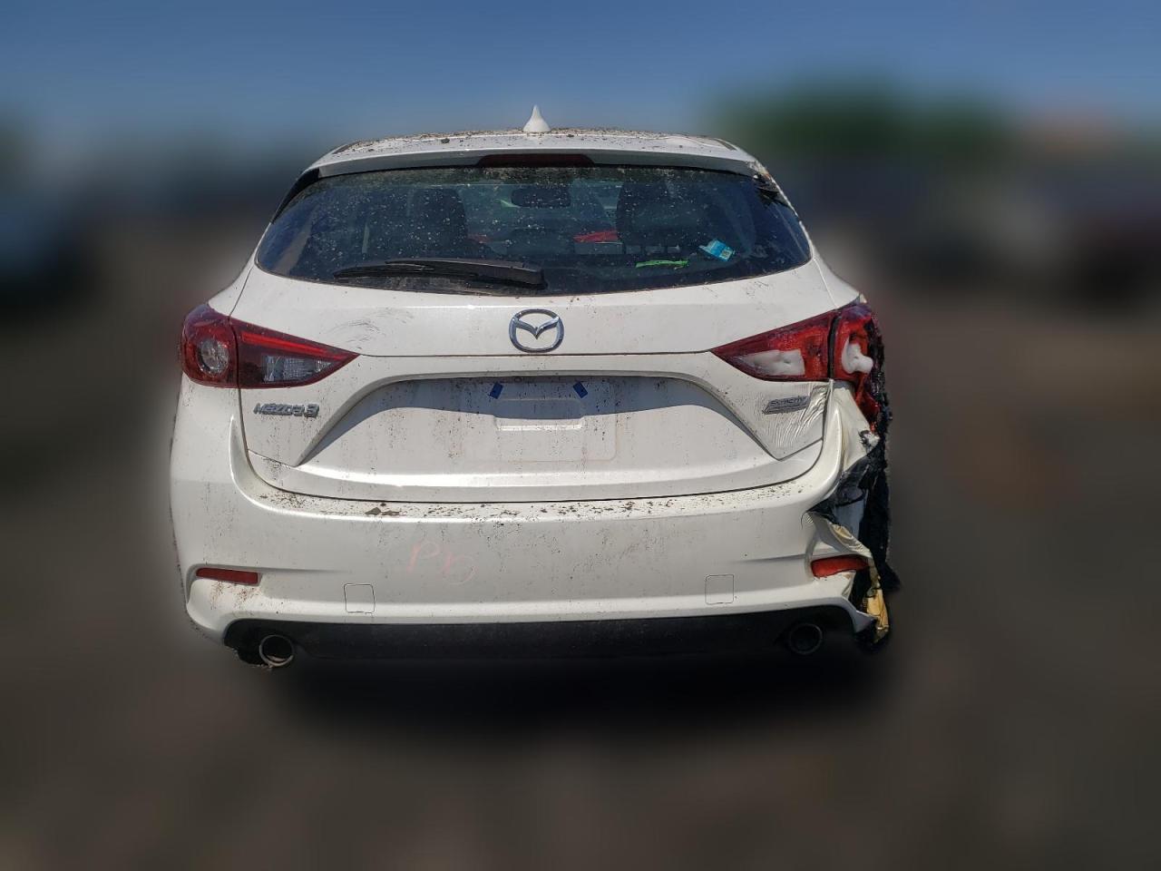 2018 Mazda 3 - Image 6