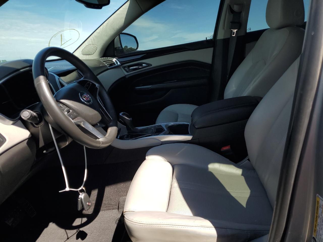 2015 Cadillac SRX - Image 7