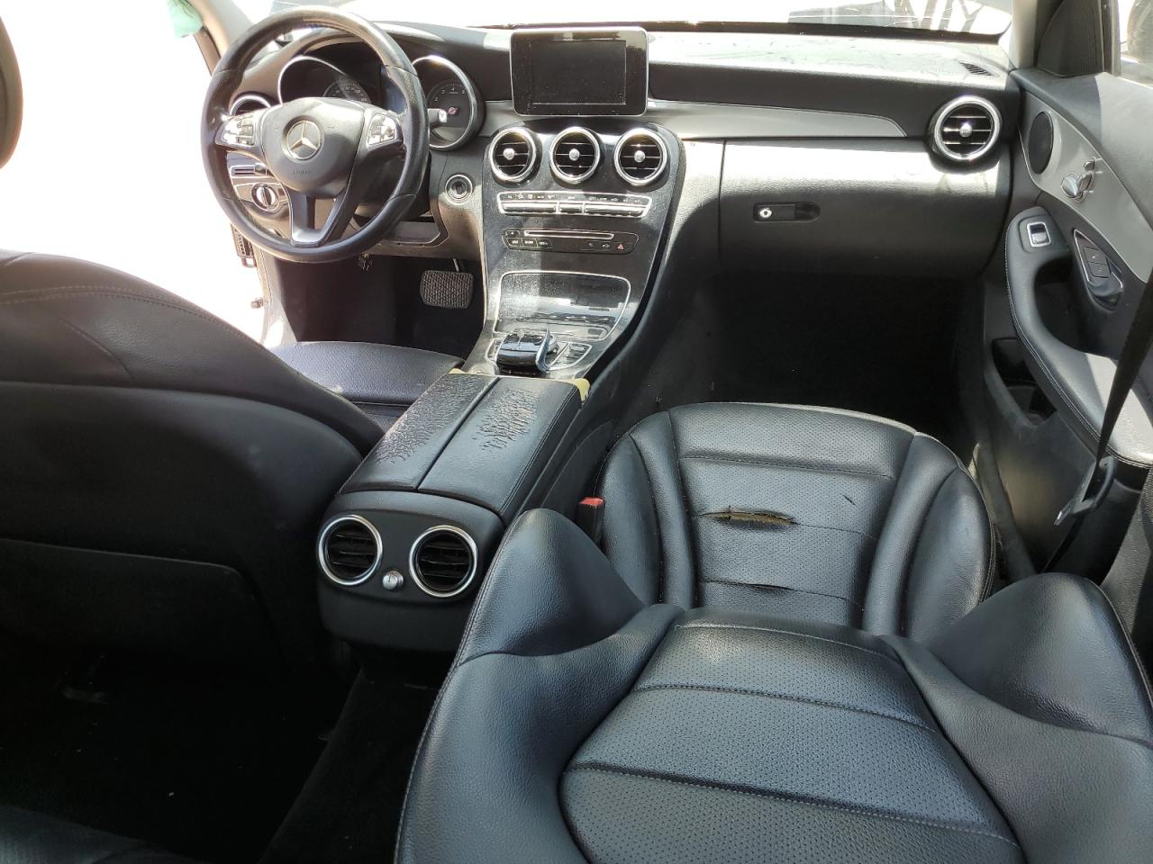 2016 Mercedes-Benz C 300 VIN: 55SWF4JB3GU143874 Lot: 60002944