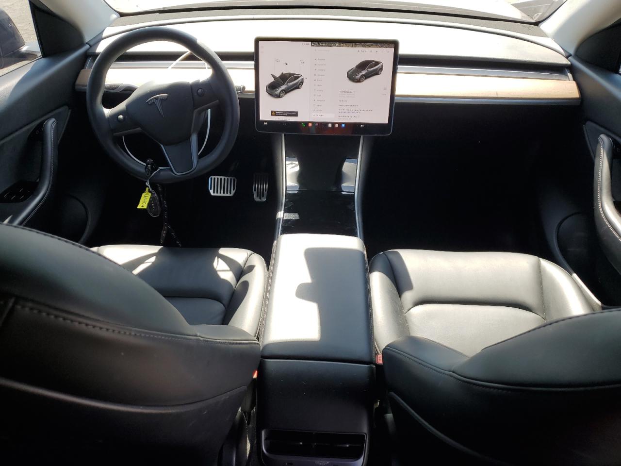 5YJYGDEE4LF054143 2020 Tesla Model Y