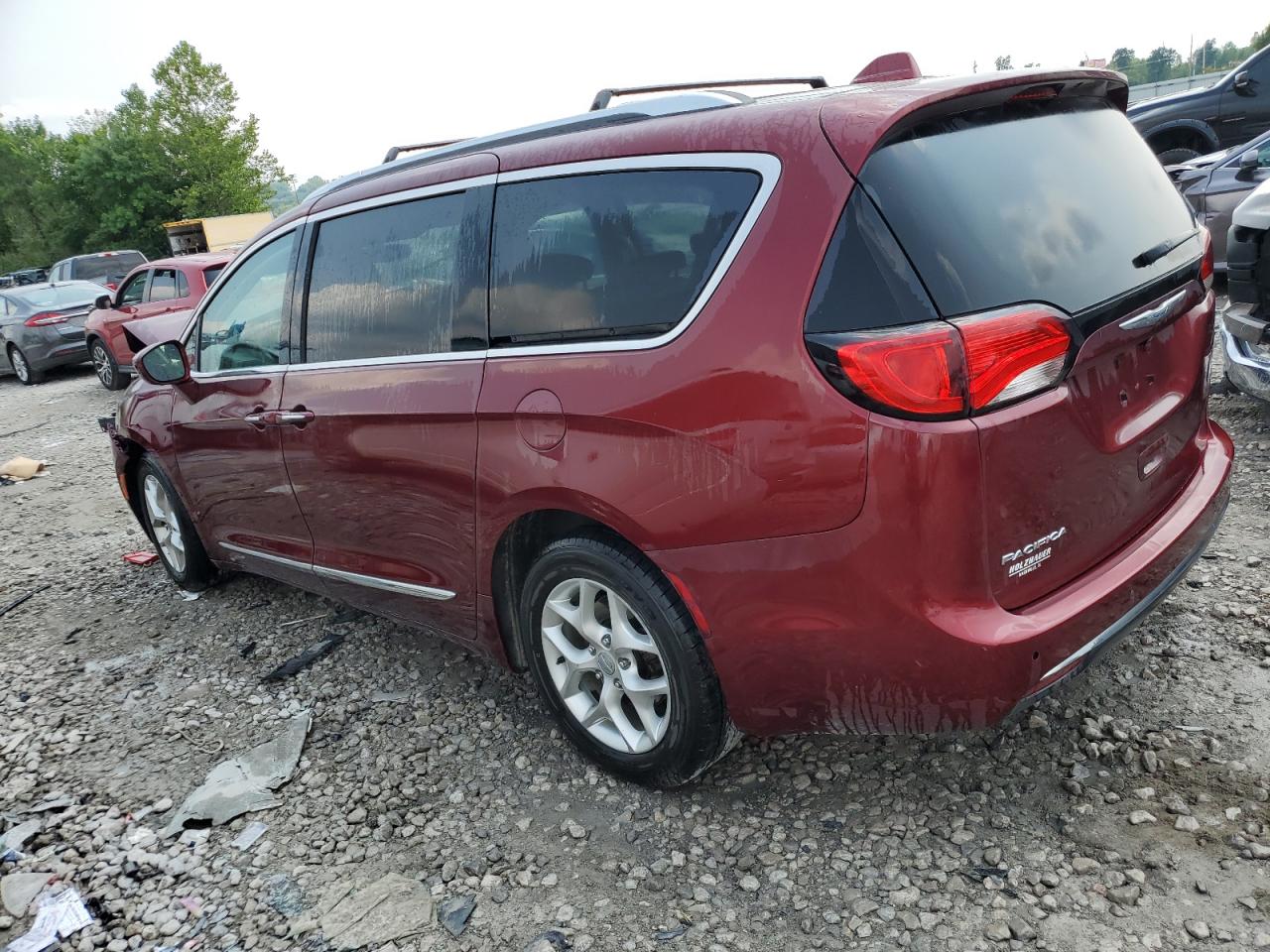 2018 Chrysler Pacifica Touring L VIN: 2C4RC1BG0JR102257 Lot: 64384604