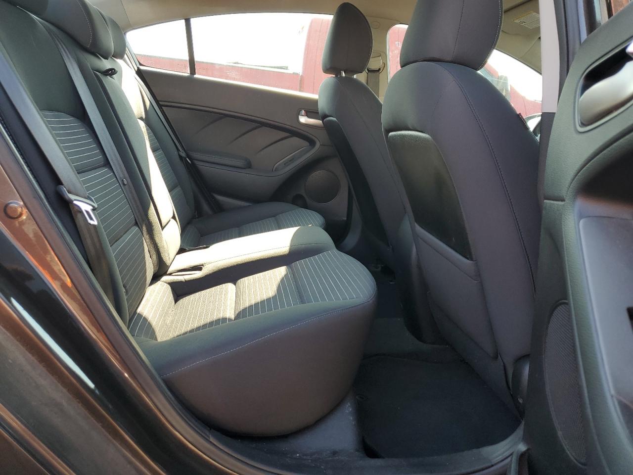 2017 Kia Forte Lx VIN: 3KPFL4A71HE066628 Lot: 63043574